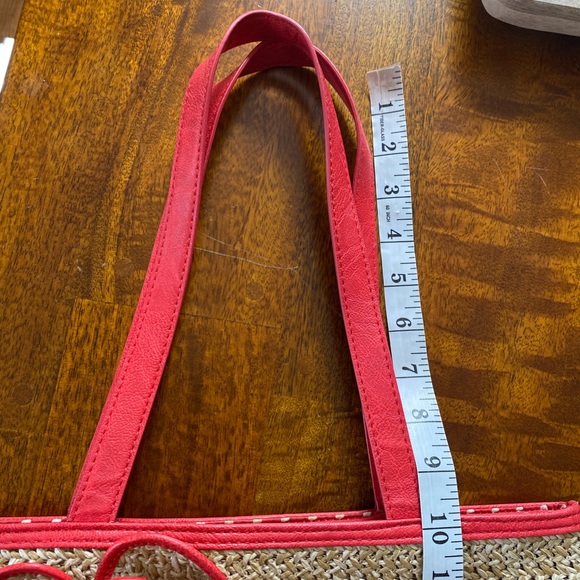 Retro Bueno Woven Straw Handbag - Picture 9 of 10